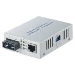バッファロー　光メディアコンバータ　２芯マルチモード　１００ＢＡＳＥ－ＴＸ：１００ＢＡＳＥ－ＦＸ（ＳＣ）　２ｋｍ　ＬＴＲ２－ＴＸ－ＭＦＣ２Ｒ　１台