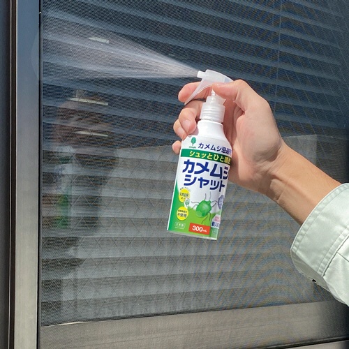 紀陽除虫菊　カメムシシャット　忌避剤　３００ｍＬ　１本4