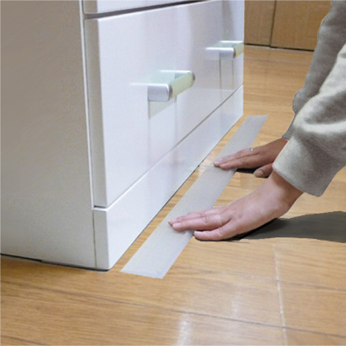 【サイズ交換ＯＫ】 たのめーる】清水 家具ストップマン 900mm 透明 SO-KS900C(P) 1 非常用品・備品