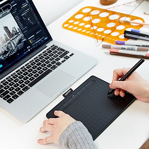 ワコム　Ｗａｃｏｍ　Ｉｎｔｕｏｓ　Ｓｍａｌｌ　ワイヤレス　ブラック　ＣＴＬ－４１００ＷＬ／Ｋ０　１台5