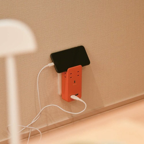 ファーゴ　ＳＡＴＩ　ＣＯＬＯＲ　電源タップ　ＡＣ４個口＋ＵＳＢ２ポート　オレンジ　ＣＴ２２１ＯＲ　１個2