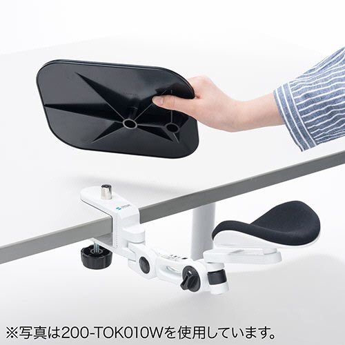 サンワダイレクト　エルゴノミクスアームレスト　（マウスパッド付き・クランプ式・ブラック）　２００－ＴＯＫ０１０ＢＫ　１個8