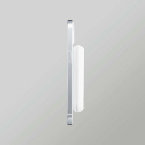 エレコム　マグネット付ワイヤレス充電対応モバイルバッテリー　５０００ｍＡｈ　ホワイト　ＤＥ－Ｃ４０－５０００ＷＨ　１個2