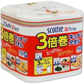 日本製紙クレシア　スコッティファイン　３倍巻キッチンタオル　１５０カット　１パック（４ロール）