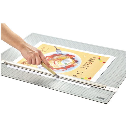 ＴＡＮＯＳＥＥ　フタル酸エステル不使用　滑りにくいカッターマット　Ａ４　２２５×３２０ｍｍ　１枚3