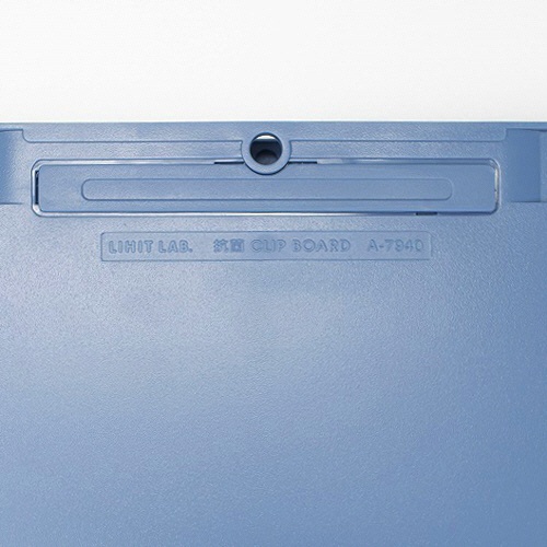 リヒトラブ　抗菌クリップボード　Ａ４タテ　レッド　Ａ－７９４０－３　１枚3