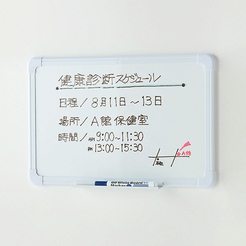 ＴＡＮＯＳＥＥ　簡易ホワイトボード（裏面マグネット付）　Ａ４　１枚4