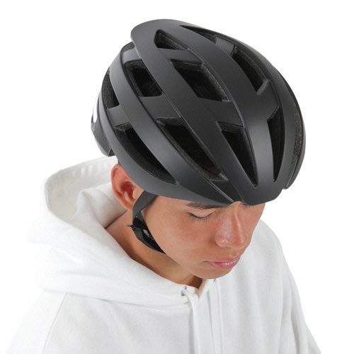 オリンパス　自転車用ヘルメット　ＥＶＥＲＹ　Ｍ　マットブラック　１６－０５０５　１個10