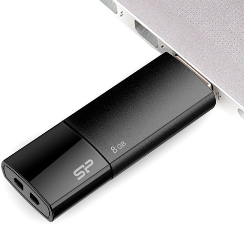 たのめーる】シリコンパワー USB2.0フラッシュメモリ Ultima U05 8GB
