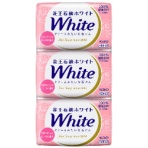 花王　石鹸ホワイト　バスサイズ　１３０ｇ／個