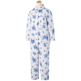 ケアファッション　大きめボタンプチサイズキルト寝返りらくらくパジャマ　ブルー　Ｍ（Ｐ）　８００２６６－１１　１着
