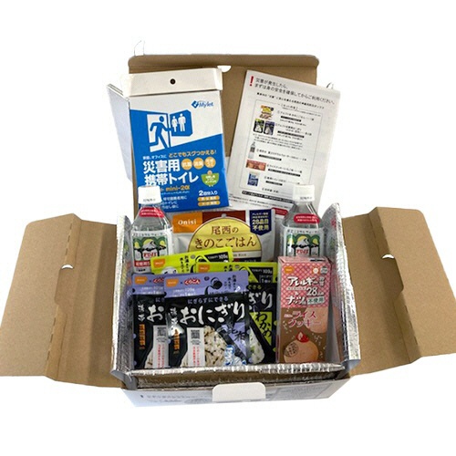 尾西食品　尾西の車載用防災ボックス　１箱4