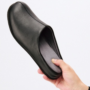 靴の製法で作ったスリッパ　Ｌ　ブラック　１足4