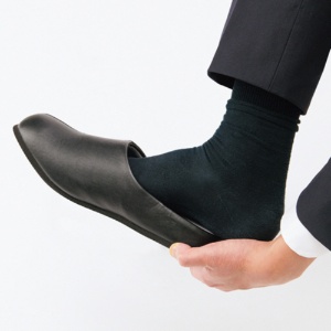 靴の製法で作ったスリッパ　Ｌ　ブラック　１足5