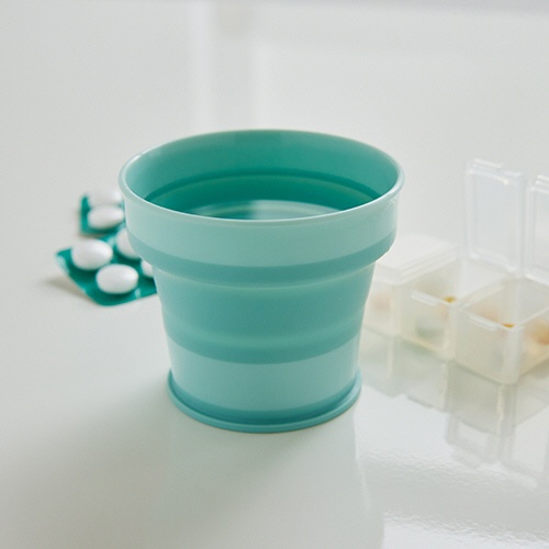伊勢藤　おりたたみ　うがいコップ　ＵＧＡＩ　ｃｕｐ　１２０ｍＬ　ミントグリーン　Ｉ－６０２－ＭＧ　１個10