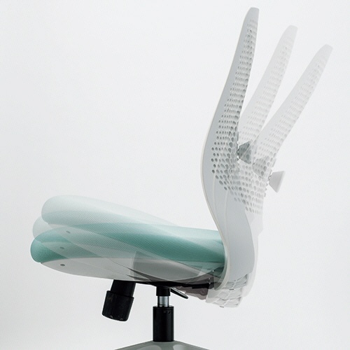 ＡＫＩＲＡ　ＯＣ－３００チェア　肘付　本体：ブラック　座：レッド　ＯＣ－３００ＡＲＭ－ＲＤＢＫ　１脚4