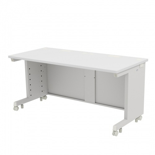 サンワサプライ　ｅデスク　幅１５００×奥行７００×高さ７００ｍｍ　ホワイト（ＲｏＨＳ指令１０準拠）　ＥＤ－ＳＫ１５０７０Ｗ　１台1