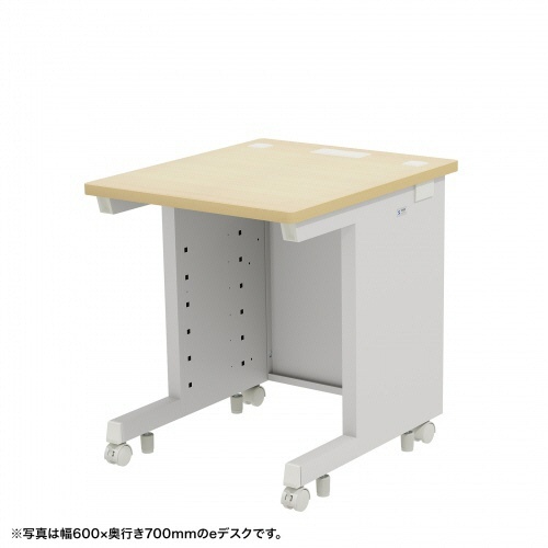 サンワサプライ　ｅデスク　幅６５０×奥行７００×高さ７００ｍｍ　薄い木目（ＲｏＨＳ指令１０準拠）　ＥＤ－ＳＫ６５７０ＬＭ　１台1