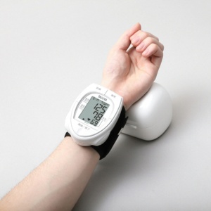 タニタ　手首式血圧計　ホワイト　ＢＰ－２１１－ＷＨ　１台3