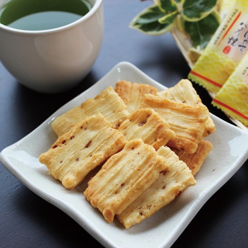 森白製菓　いかほたてバター焼　５４ｇ　１セット（１２パック）2